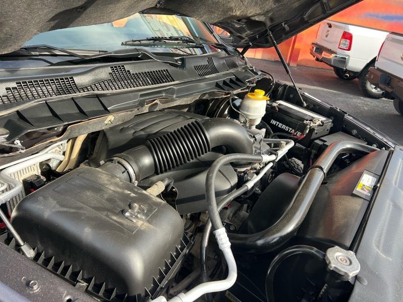 RAM 1500 4WD Crew Cab 140.5" Outdoorsman 2016