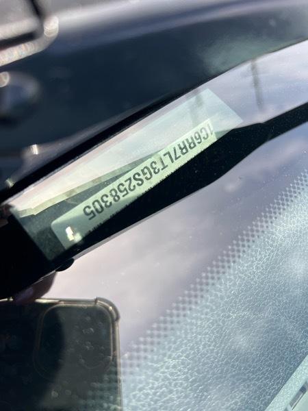 RAM 1500 4WD Crew Cab 140.5" Outdoorsman 2016