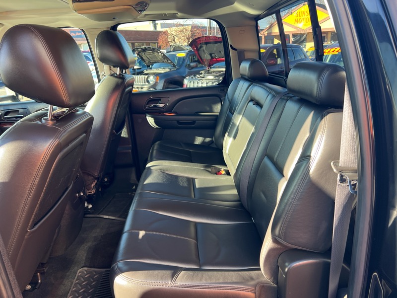 GMC Sierra 3500HD 4WD Crew Cab 167.7" DRW SLT 2011