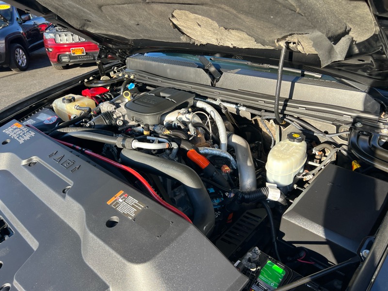 GMC Sierra 3500HD 4WD Crew Cab 167.7" DRW SLT 2011