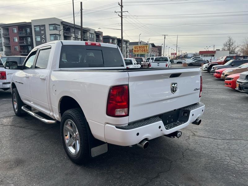RAM 1500 4WD Crew Cab 140.5" Sport 2012