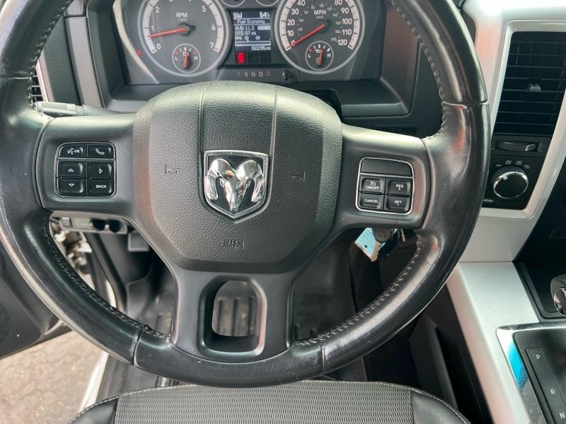 RAM 1500 4WD Crew Cab 140.5" Sport 2012