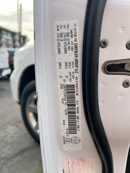 RAM 1500 4WD Crew Cab 140.5" Sport 2012