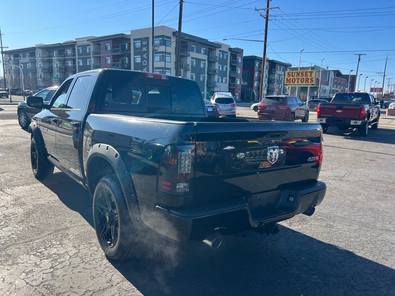 RAM 1500 4WD Crew Cab 140.5" Sport 2012