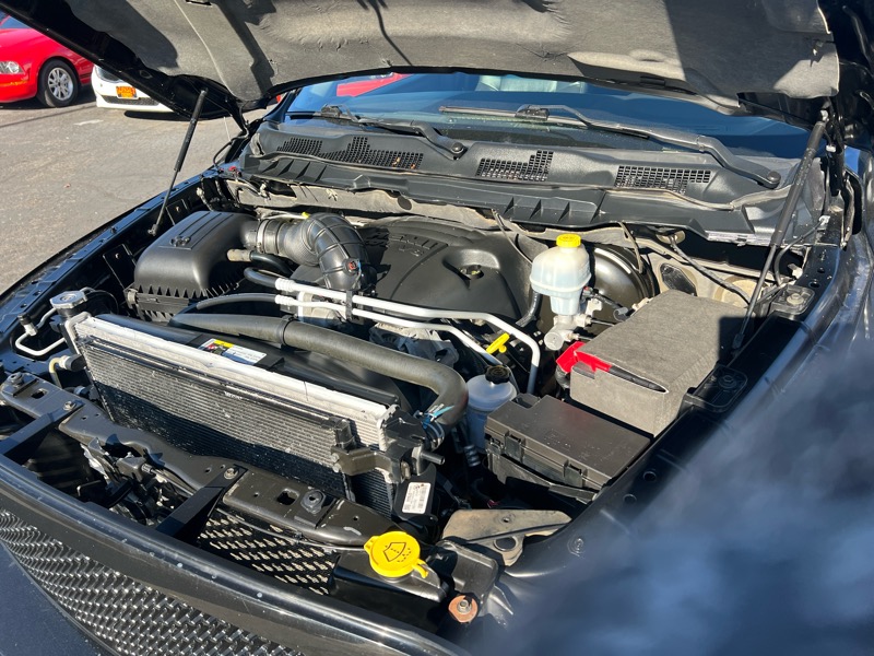 RAM 1500 4WD Crew Cab 140.5" Sport 2012