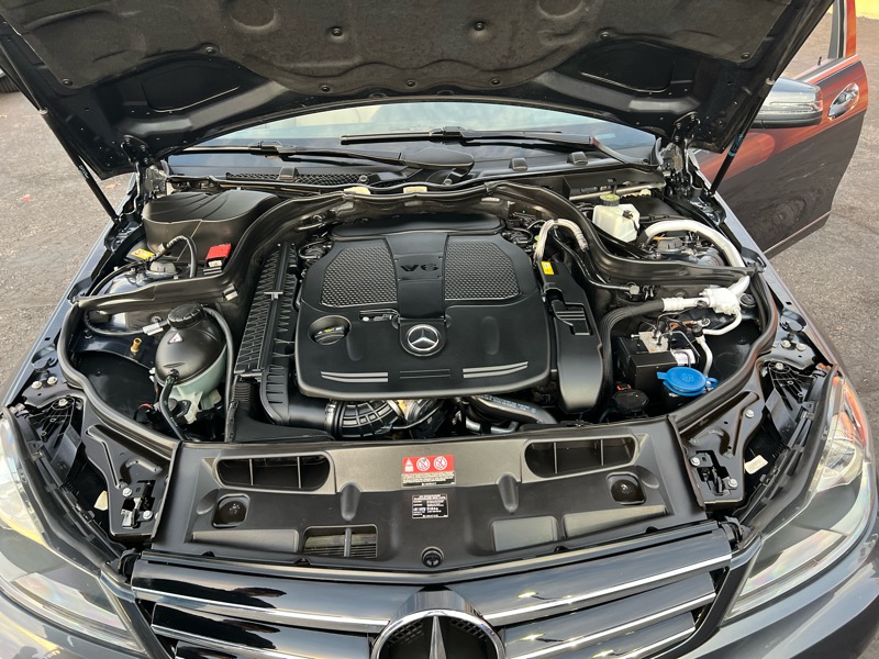 Mercedes-Benz C-Class 4dr Sdn C 300 Sport 4MATIC 2014