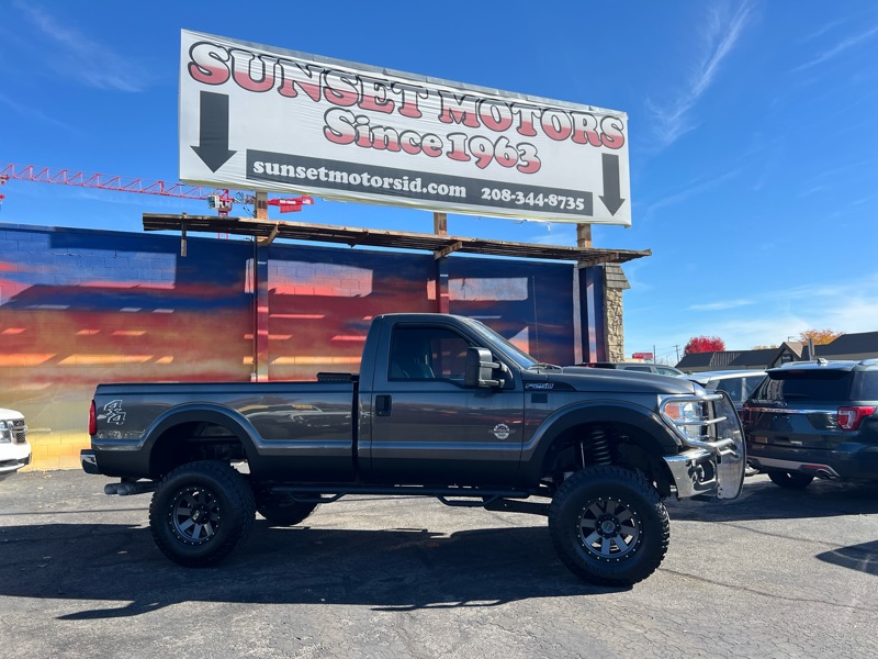 2016 Ford Super Duty F-250 SRW 4WD Reg Cab 137" XLT