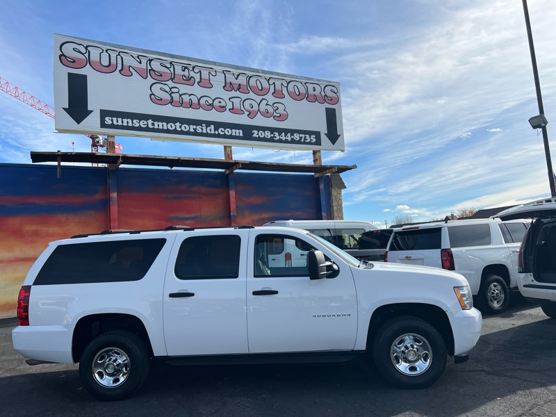 2013 Chevrolet Suburban 4WD 4dr 2500 Commercial