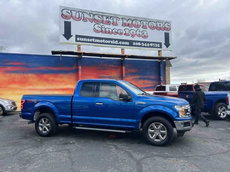 2018 Ford F-150 4WD SuperCab 133" XLT