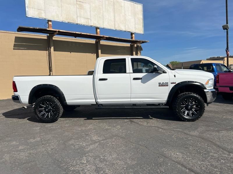RAM 2500 Tradesman 4x4 Crew Cab 8' Box 2018
