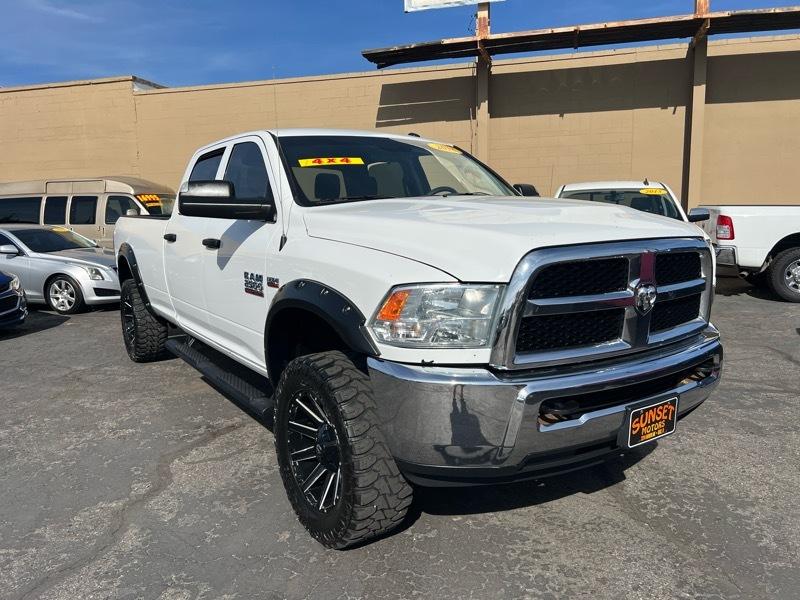 RAM 2500 Tradesman 4x4 Crew Cab 8' Box 2018