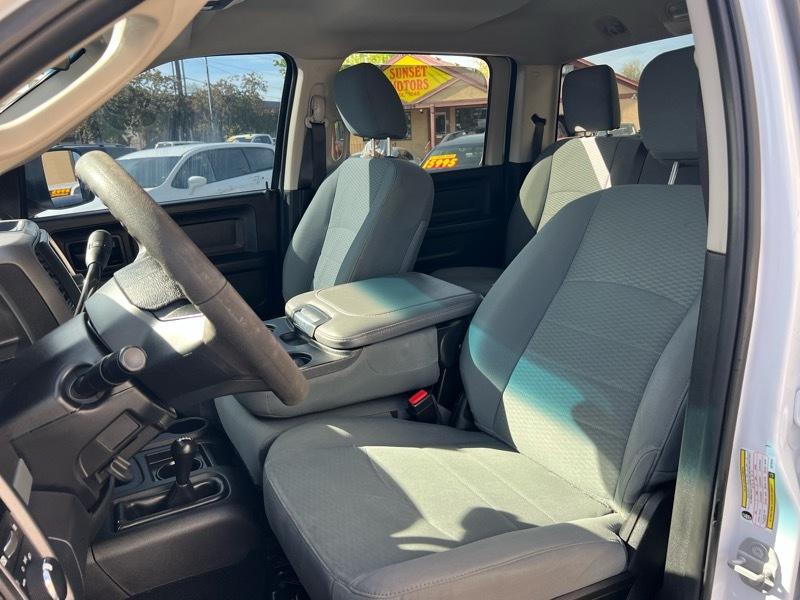RAM 2500 Tradesman 4x4 Crew Cab 8' Box 2018