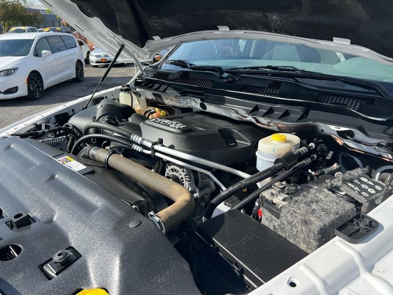 RAM 2500 Tradesman 4x4 Crew Cab 8' Box 2018