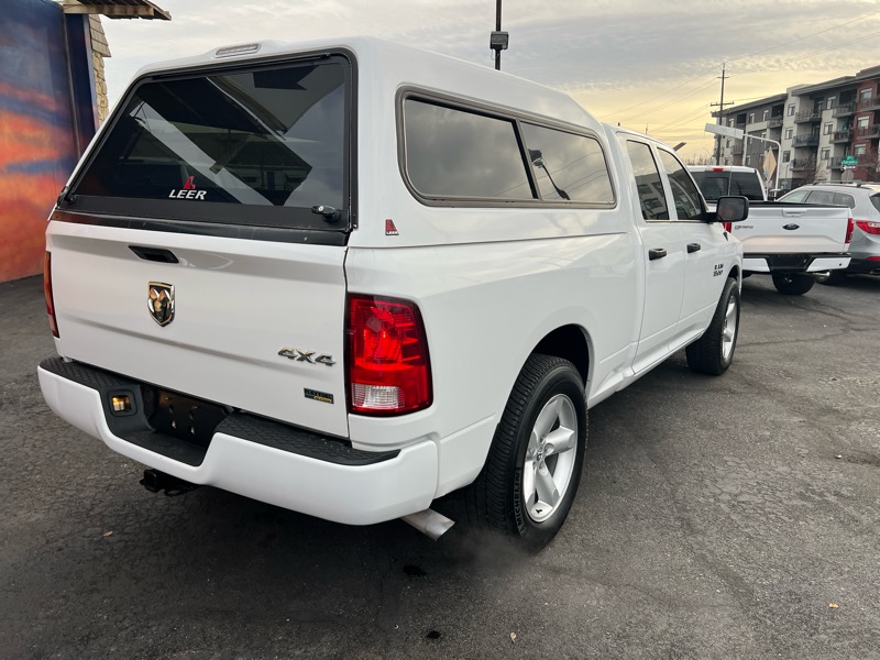 RAM 1500 4WD Quad Cab 140.5" Tradesman 2015