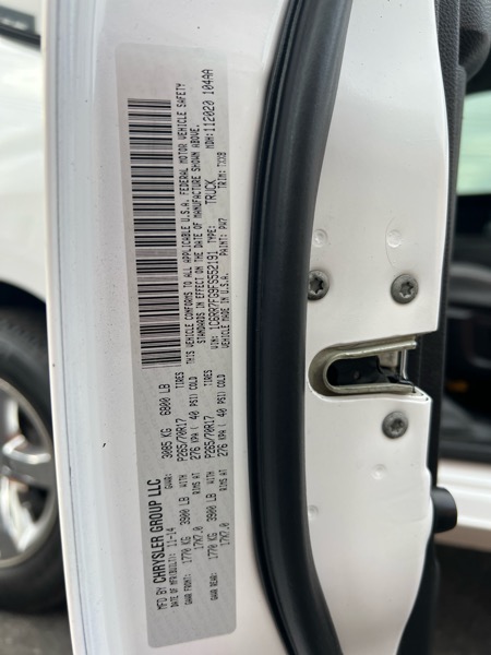 RAM 1500 4WD Quad Cab 140.5" Tradesman 2015