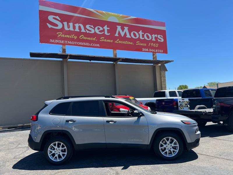 Jeep Cherokee FWD 4dr Sport 2016