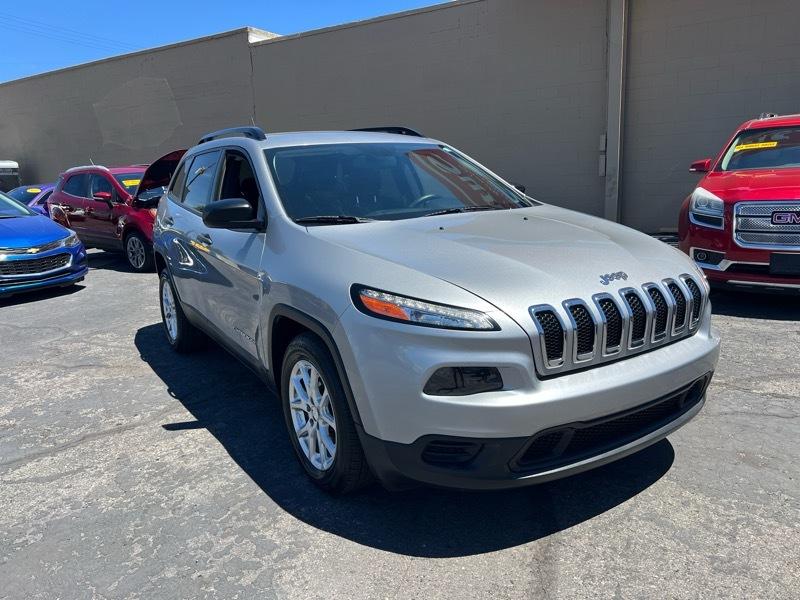 Jeep Cherokee FWD 4dr Sport 2016