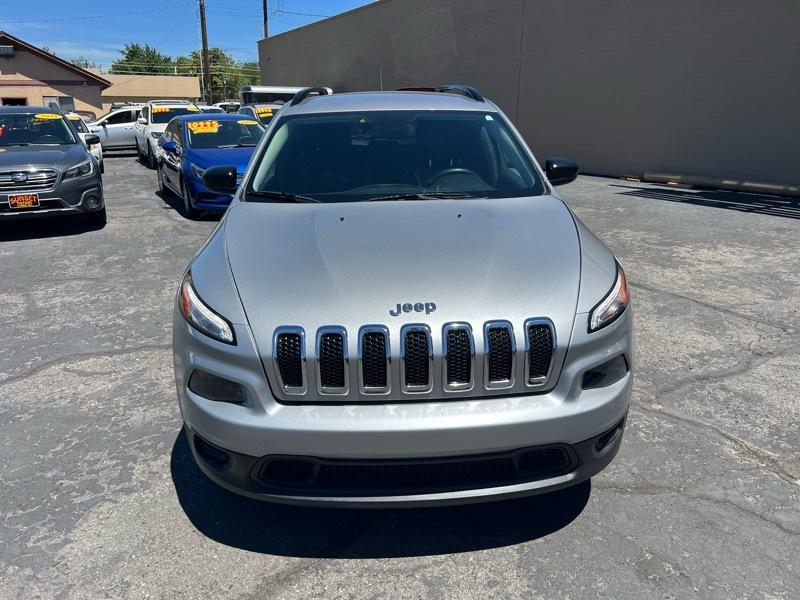 Jeep Cherokee FWD 4dr Sport 2016