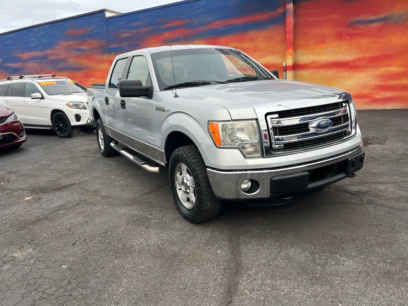 Ford F-150 4WD SuperCrew 145" XLT 2013