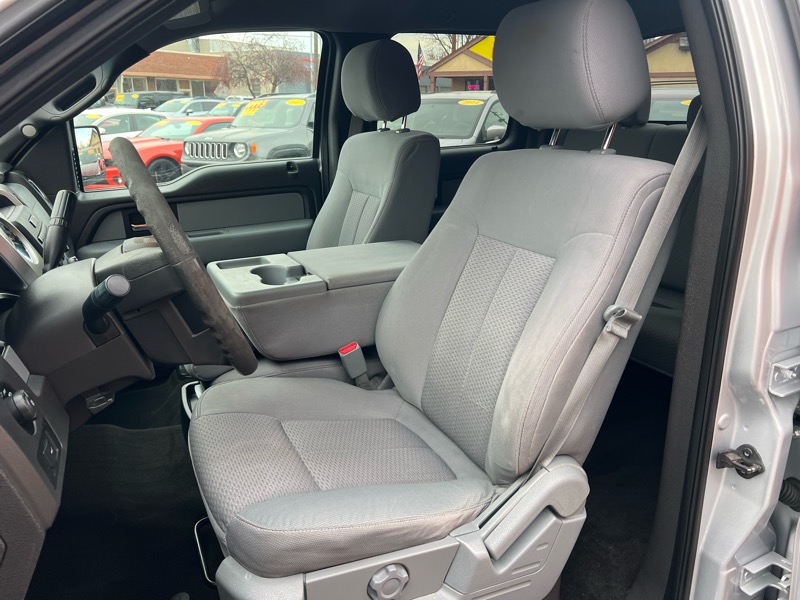 Ford F-150 4WD SuperCrew 145" XLT 2013