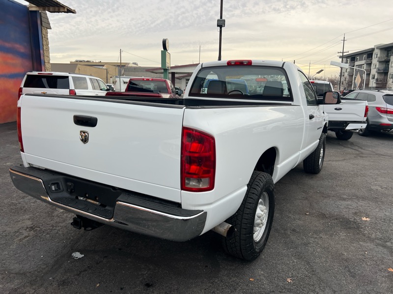 Dodge Ram 2500 2dr Reg Cab 140.5 4WD ST 2006