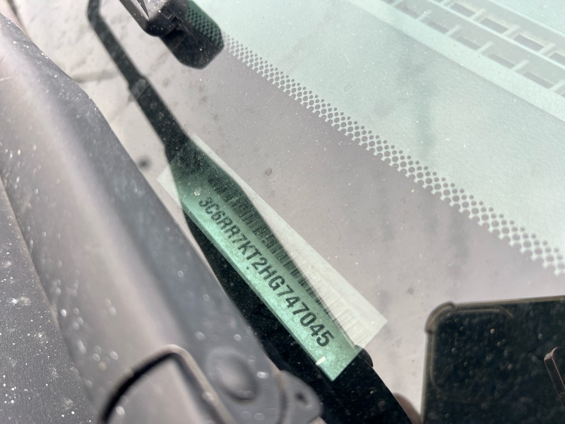 RAM 1500 Express 4x4 Crew Cab 5'7" Box 2017