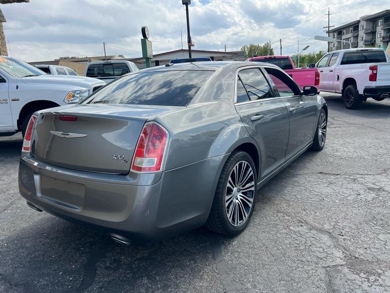 Chrysler 300 4dr Sdn V6 300S RWD 2012