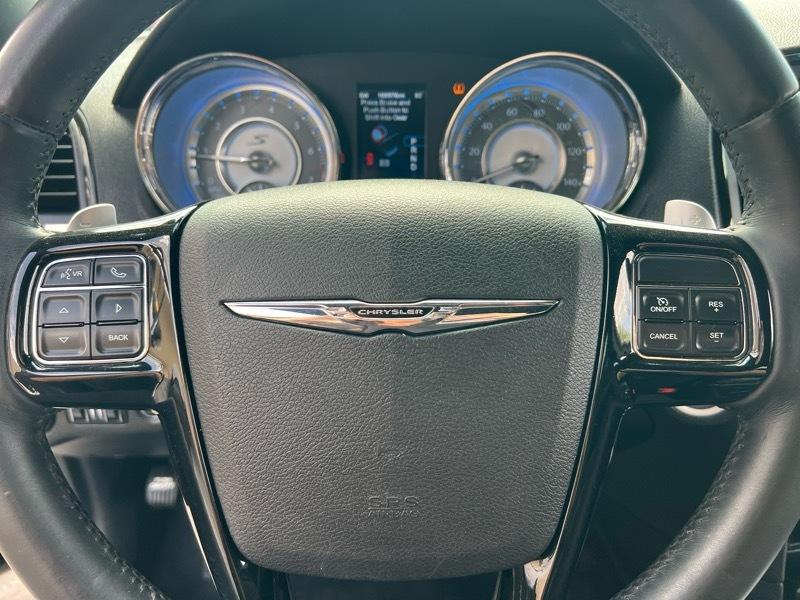 Chrysler 300 4dr Sdn V6 300S RWD 2012