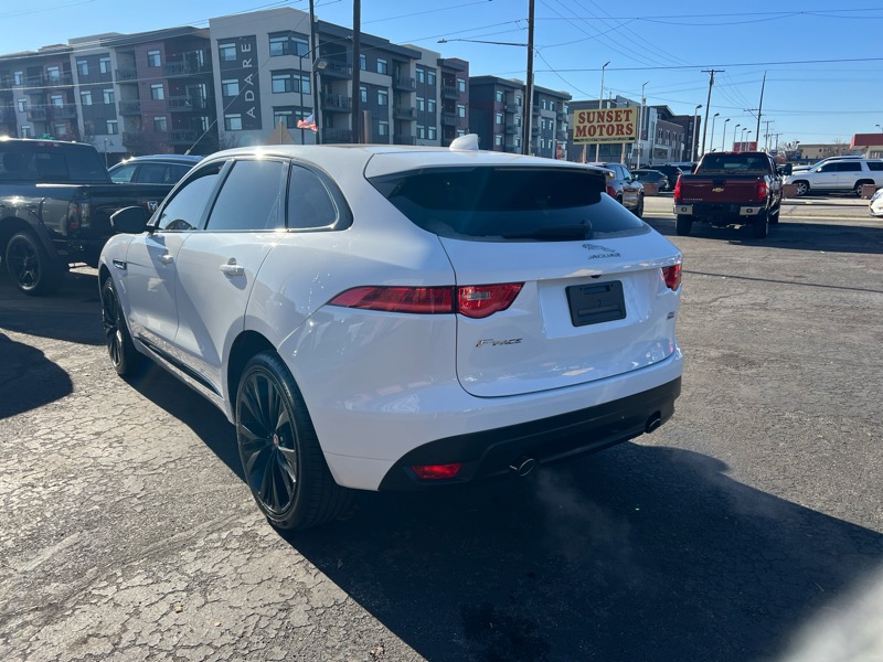 Jaguar F-Pace 25t R-Sport AWD 2018