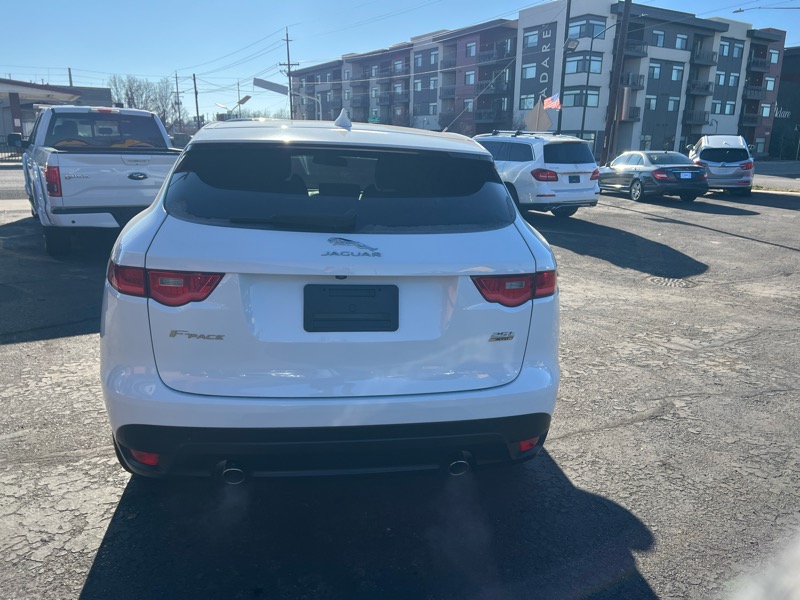 Jaguar F-Pace 25t R-Sport AWD 2018