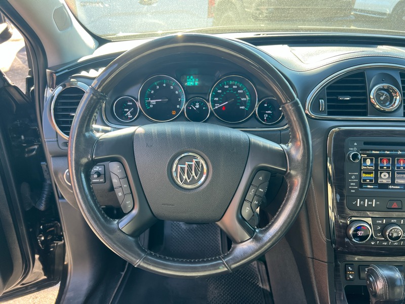 Buick Enclave FWD 4dr Leather 2017