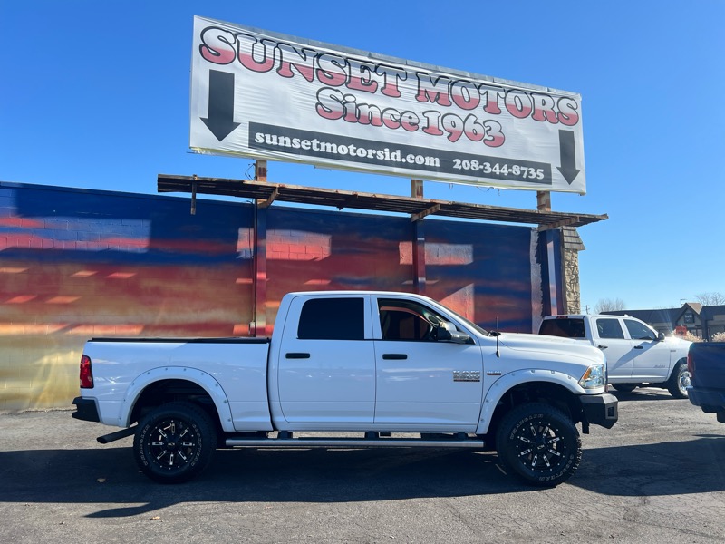 RAM 2500 4WD Crew Cab 149" Tradesman 2015