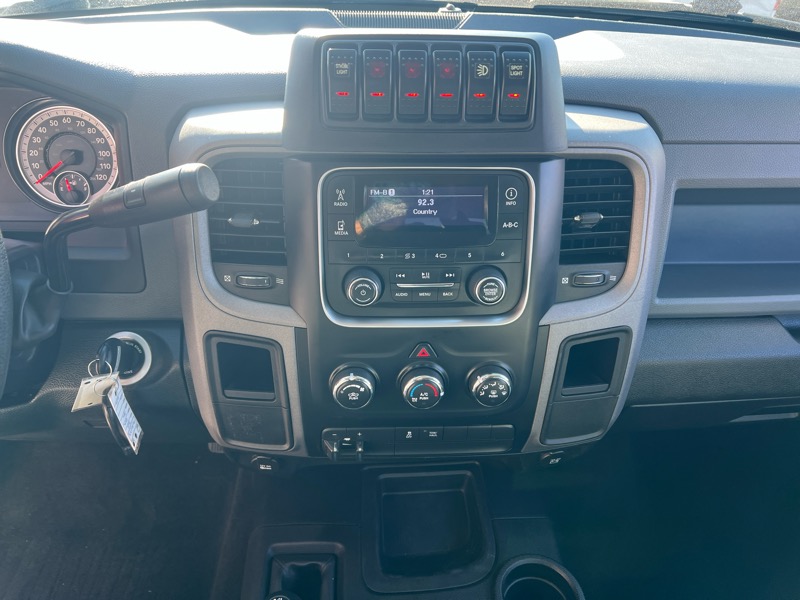 RAM 2500 4WD Crew Cab 149" Tradesman 2015