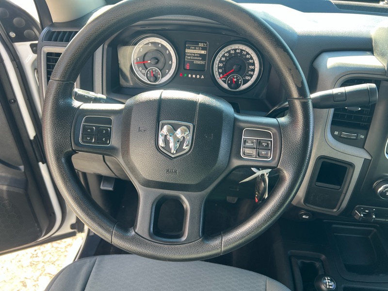 RAM 2500 4WD Crew Cab 149" Tradesman 2015