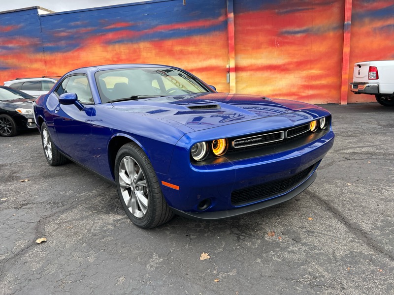 Dodge Challenger SXT AWD 2021