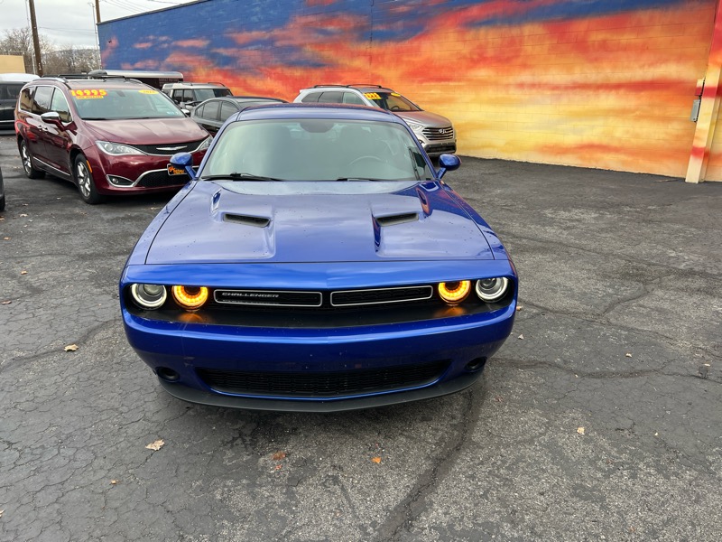 Dodge Challenger SXT AWD 2021