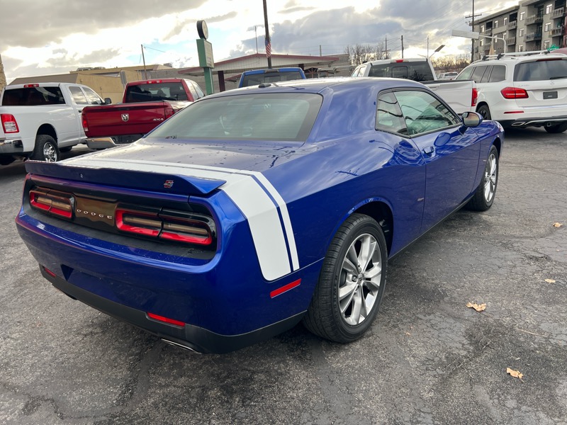 Dodge Challenger SXT AWD 2021