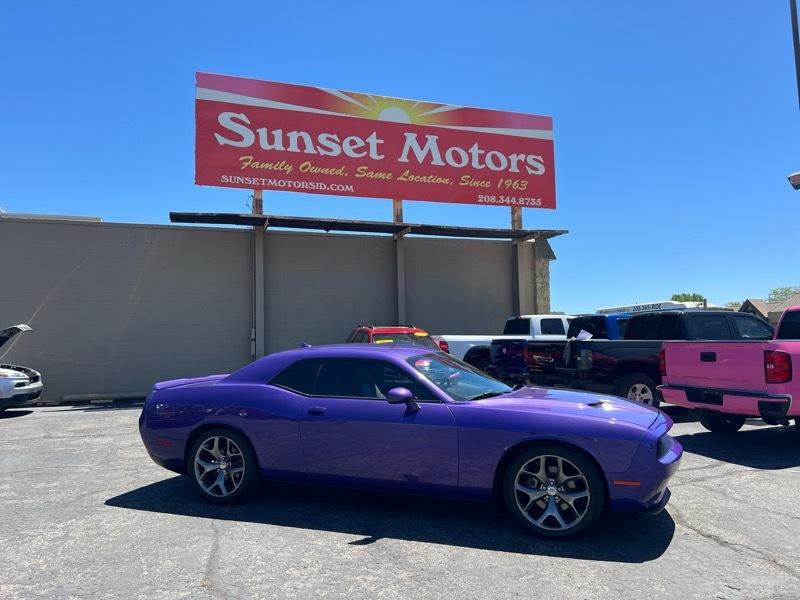Dodge Challenger 2dr Cpe SXT Plus 2016