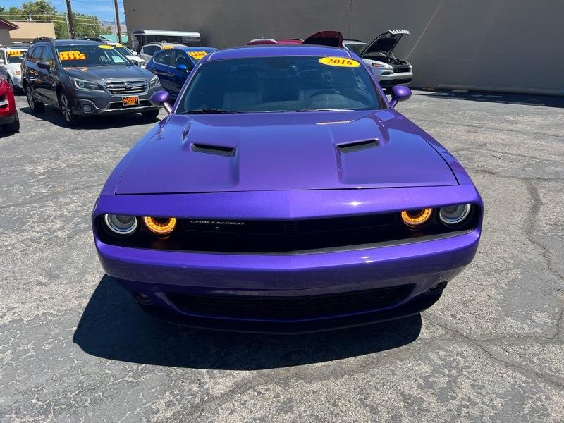Dodge Challenger 2dr Cpe SXT Plus 2016