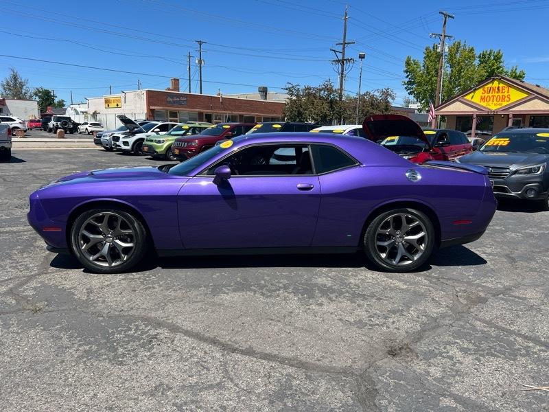 Dodge Challenger 2dr Cpe SXT Plus 2016