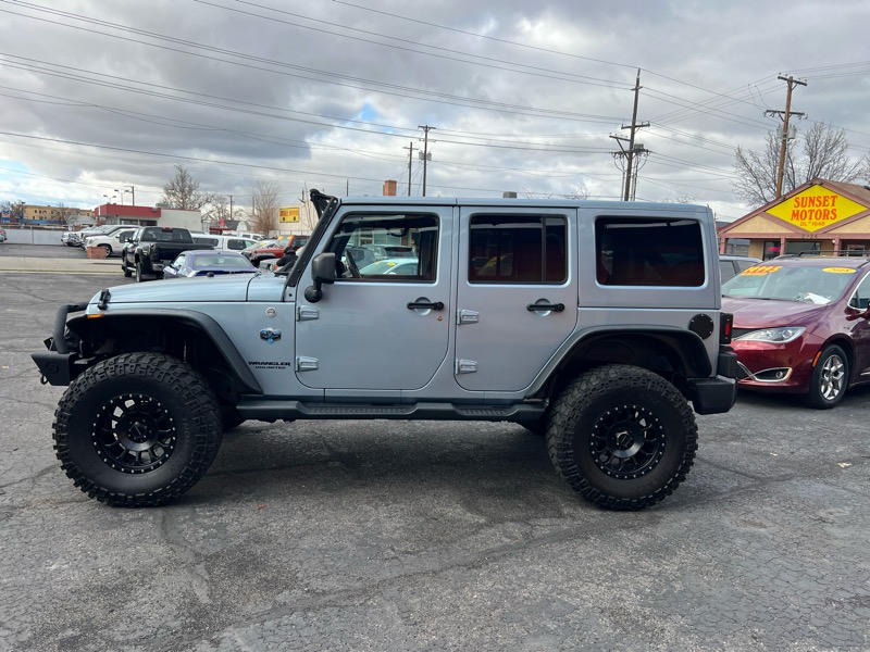 Jeep Wrangler Unlimited 4WD 4dr Altitude 2012