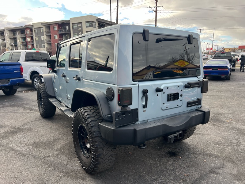Jeep Wrangler Unlimited 4WD 4dr Altitude 2012