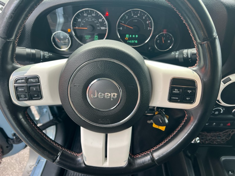 Jeep Wrangler Unlimited 4WD 4dr Altitude 2012