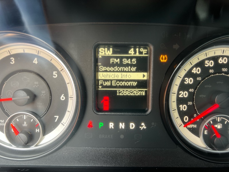 RAM 1500 4WD Reg Cab 120.5" Tradesman 2014