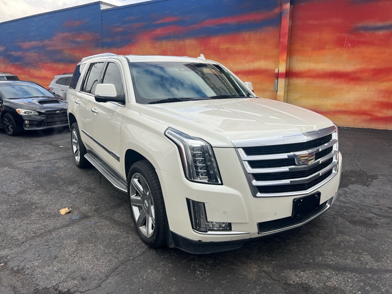 Cadillac Escalade 4WD 4dr Luxury 2015