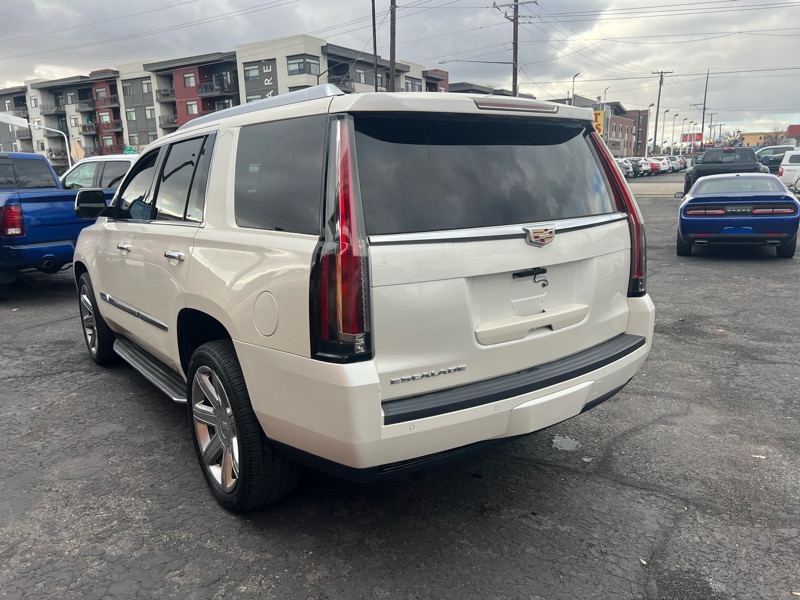 Cadillac Escalade 4WD 4dr Luxury 2015