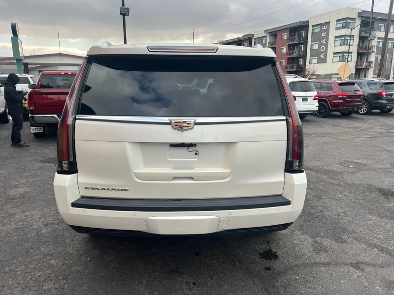 Cadillac Escalade 4WD 4dr Luxury 2015