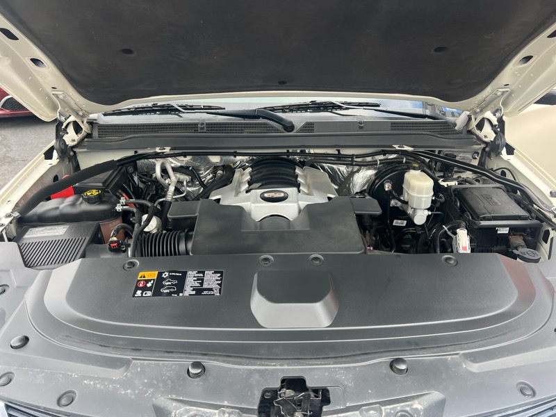 Cadillac Escalade 4WD 4dr Luxury 2015