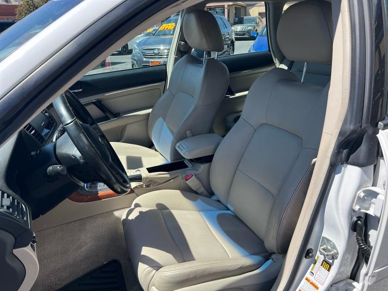 Subaru Legacy Wagon Outback 2.5 XT Ltd Auto Ivory Int 2006
