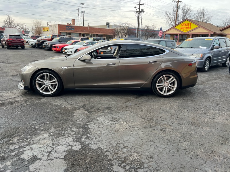 Tesla Model S 4dr Sdn 85 kWh Battery 2016